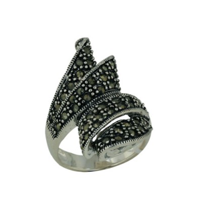 Brass Ring W/ 4 Folds