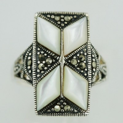 Marcasite Ring Cabochon White Mother of Pearl+Triangle Marcasite Rectangular