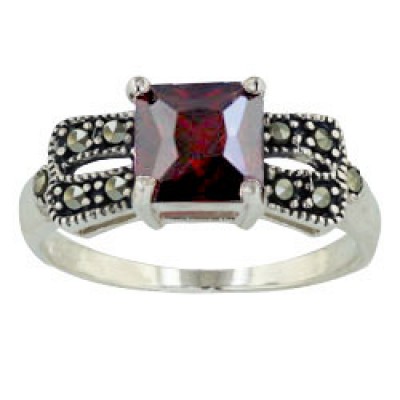 Marcasite Ring 7X7mm Garnet Cubic Zirconia Square Double Lines