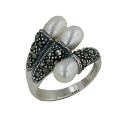 Marcasite Ring with Three 6-7mm Fresh Water Pearl Cross
