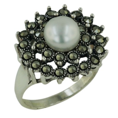 Marcasite Ring Round Prong Setting Flower with 8mm Fresh Water Pearl