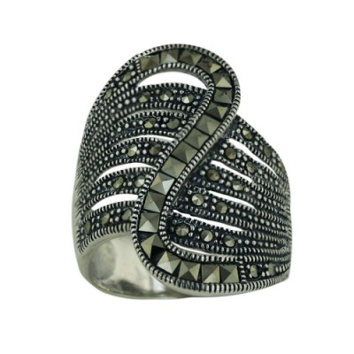 Marcasite Ring 5 Marcasite Horizontal Across with "S" Square Cut Marcasite