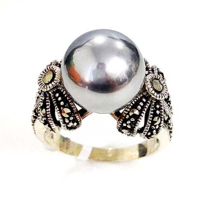 Marcasite Ring 12mm Black Pearl Center Marcasite Bow on S