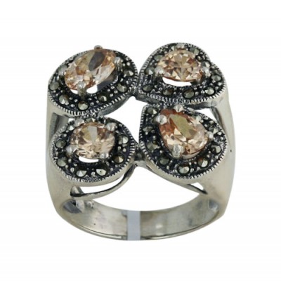 Marcasite Ring with 5M Round 7M Tear Drop 6M Heart 5X7mm Olivine