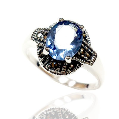 MS Ring Ovaltanzanite Glass Upright