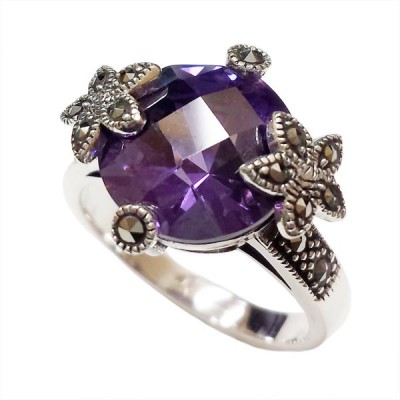MS Ring Rd Amethyst Cz W/ Flower Ms On Both Side
