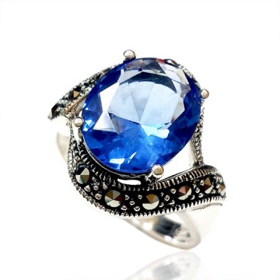 MS Ring Rd Tanzanite W/ Ms Curved Line Down & Top