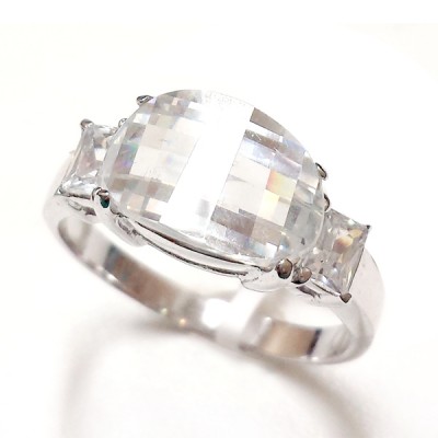 Sterling Silver Ring Barrel Cut with Clear Cubic Zirconia Square