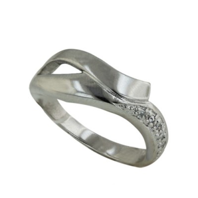 Sterling Silver Ring Wavy with Cubic Zirconia