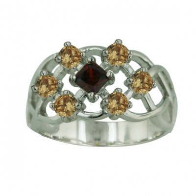 Sterling Silver Ring Crisscross Lines with 4X4mm Square G Cubic Zirconia+6 Rd Champagne