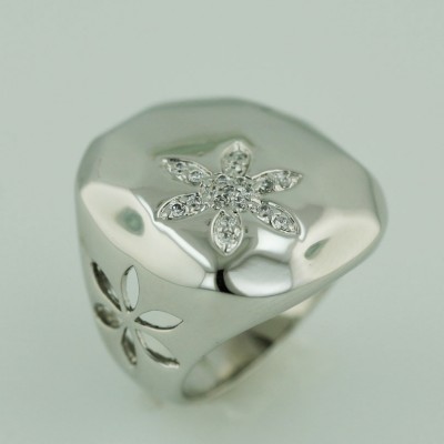 Sterling Silver Ring 25 1/2 X25 1/2 mm Faceted Cushion with Clear C