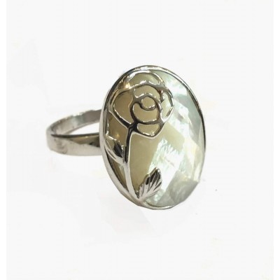 Sterling Silver Ring 16 mm White Mother of Pearl Oval Chess Cut