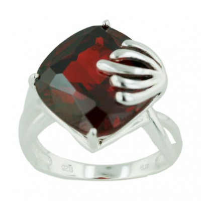 Sterling Silver Ring Garnet Cubic Zirconia Rhombus Facetted Cut with Plain Lines S