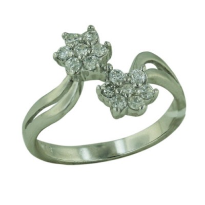 Sterling Silver Ring Opposite Clear Cubic Zirconia Flower