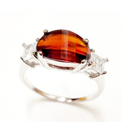 Sterling Silver Ring Clear Curved Oval Faceted with Gar. Square Cubic Zirconia