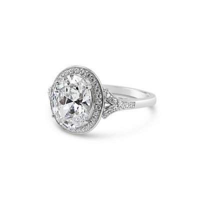 STERLING SILVER RING OVAL CLEAR CUBIC ZIRCONIA +CUBIC ZIRCONIA AROUND FORK SHANK