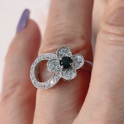 Sterling Silver Ring Cubic Zirconia Oval with Black+Clear Cubic Zirconia Small Flower