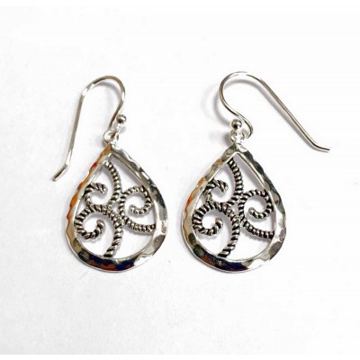 Sterling Silver Earring Dangel Tear Drop Hammer Edge Oxidize Wa