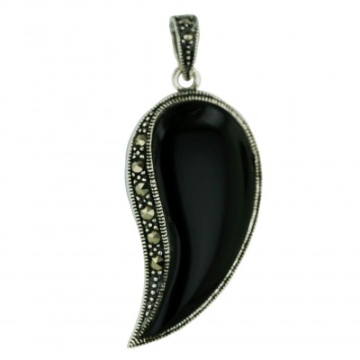 Marcasite Pendant Onyx+Marcasite Leaf