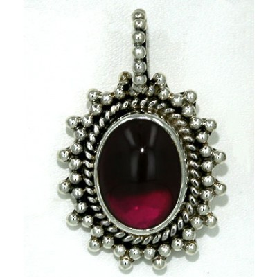 Sterling Silver Pdng Oval Genuine Garnet with Beads Around