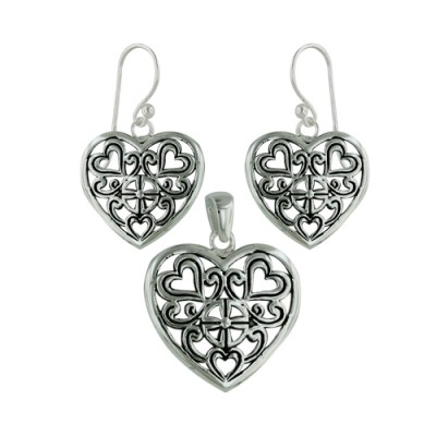 Brass Set Heart Filigree Antique Brushing