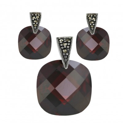 MARCASITE PENDANT 20X20MM+EARG 12X12MM GARNET CUBIC ZIRCONIA CUSHION CHESS C
