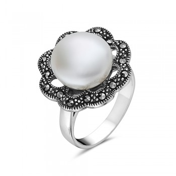 Marcasite RING MARCASITE FLOWER WITH 12MM WHITE PEARL CENTE