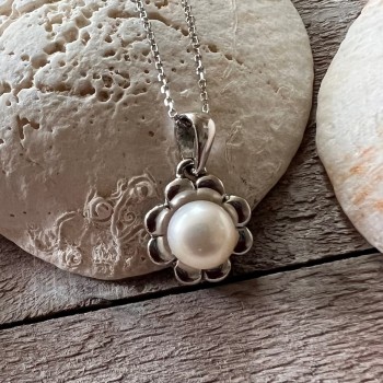 Sterling Silver Pendant 20X12mm White Fresh Water Pearl with Flowe