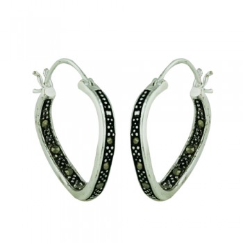 MB Earring Wavy Hoop Marc. Inside And Out